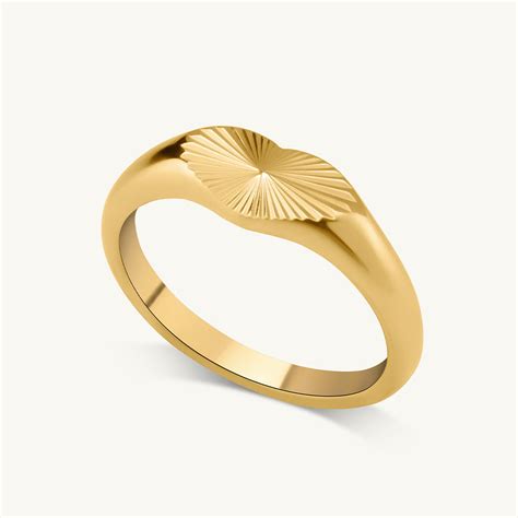 Buy Heart Rays Ring | Gold Plating – PALMONAS