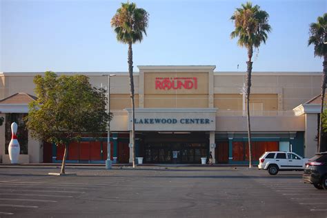 A suburban icon, Lakewood Center faces tough times with retail slump ...