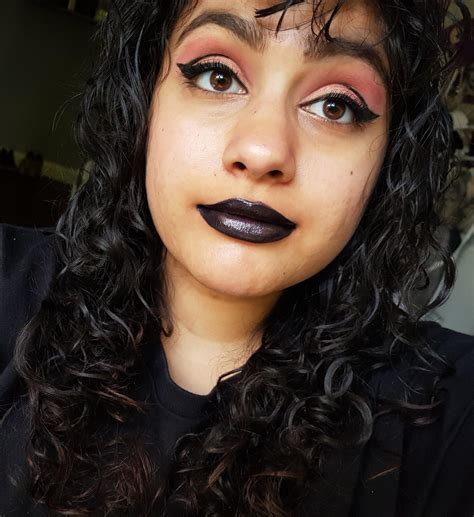 Are you allowed to smile if you wear black lipstick?? | Scrolller