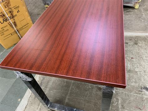 Computer Table and Chair Online: LAKDI