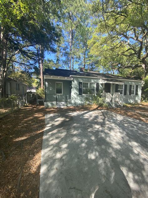 1318 E 53rd St, Savannah, GA 31404 By the SouthCoast team (Listed by SouthCoast Properties)