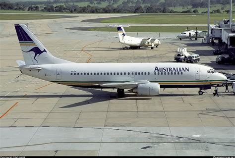 VH-TJC Australian Airlines Boeing 737-376 Photo by Mark Ijsseldijk | ID ...