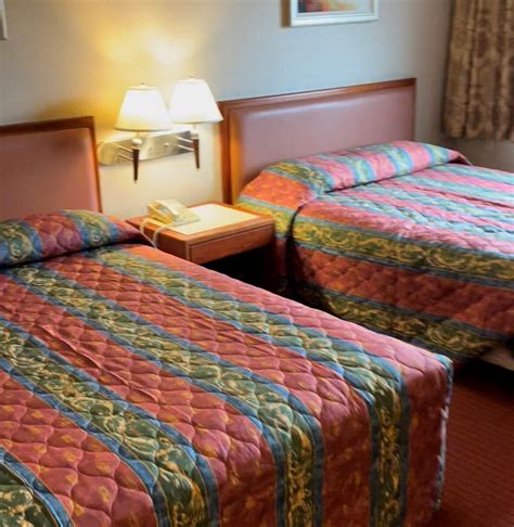 METRO PLAZA HOTEL - Prices & Reviews (Los Angeles, CA)