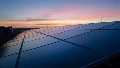 What Is a Grid-Tied Solar System and How It Works | Eastman Solar