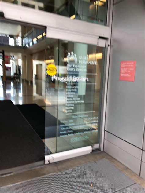 Kaiser Permanente San Francisco Medical Center Satellite Pharmacy, 2238 Geary Blvd, San ...