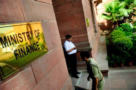 7th Pay Commission: Central government employees to get salary hikes ...
