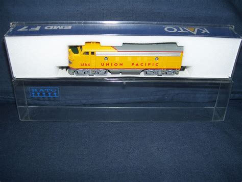 Kato EMD F7-A Union Pacific #1464 N Scale Train Car #176-216 Used Dual Headlight | eBay