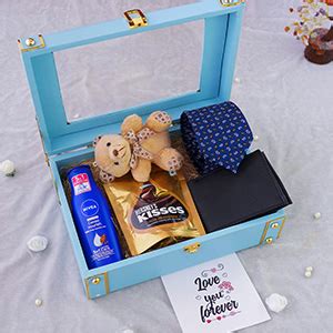 Gifts for Boyfriend - Best Gift ideas for Boyfriend in India | GiftaLove