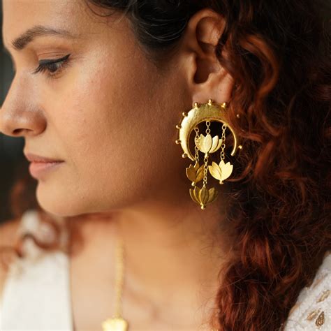 Lasya Earrings – The Rover