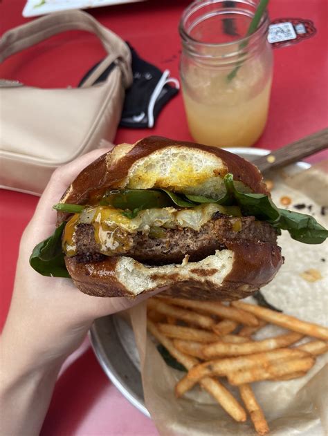 Stella's Lounge - Grand Rapids Michigan Restaurant - HappyCow