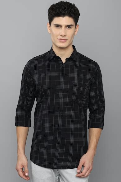 Buy Men Black Slim Fit Checked Full Sleeves Casual Shirt Online ...