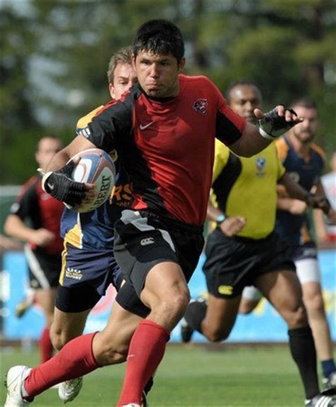 Grand Blanc graduate excels on the rugby field - mlive.com
