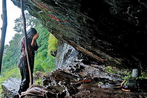 KUDAJADRI MOUNTAIN, CHITRAMOOLA CAVE, ADI SHANKARACHARYA 2000 BC – CAPT ...