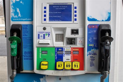 Can You Mix Premium and Regular Gas?