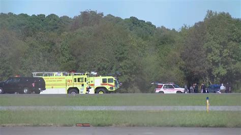 Cessna 172 crashes at Newport News-Williamsburg International Airport ...
