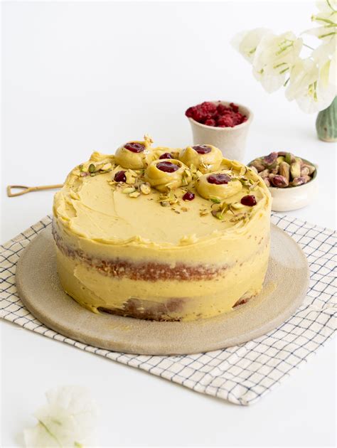 Pistacho Raspberry Cake – Sea Salt Cafe