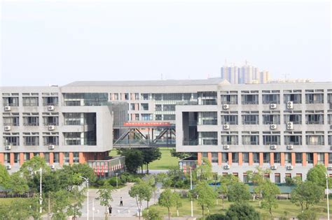 长江大学武汉校区培训教学中心-长江大学基本建设处