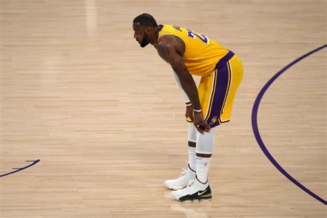 LeBron James seen getting extensive treatment on injured ankle - Lakers ...