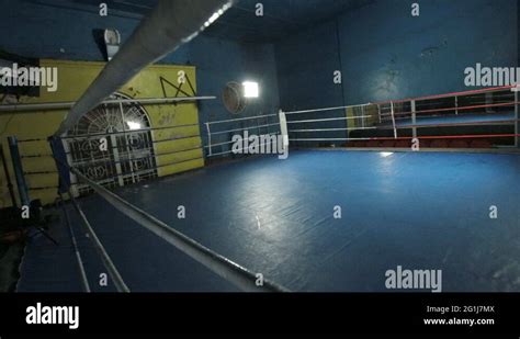 Boxing Ring Top View 的图像结果