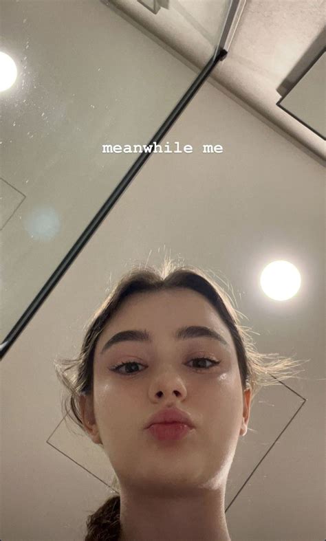 Dasha Taran 💙 @taaarannn | Gaya rambut, Wajah wanita, Wajah