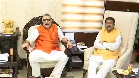 Dharmendra Pradhan, Pradip Amat seek more houses for Odisha under PMAY ...