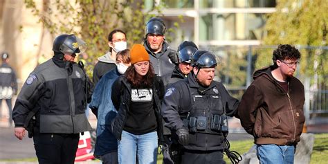 Arrests roil campuses nationwide ahead of graduation as protesters ...