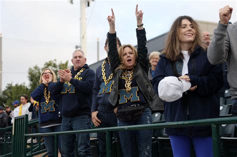 Are Michigan fans rooting for Ohio State in the Peach Bowl? - mlive.com