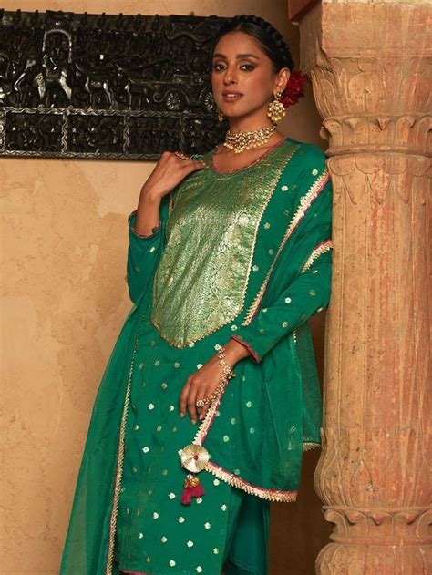 Buy Red Brocade Chanderi Kurta with Pants- Set of 2 | VJ92MAR101/KP/RED ...