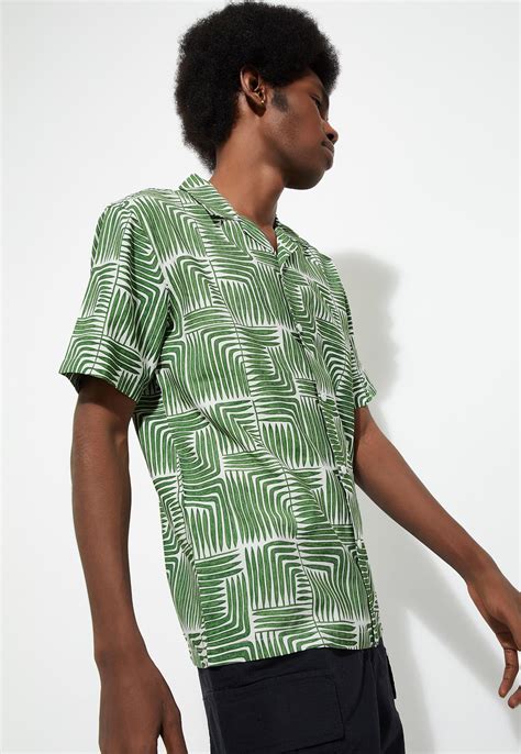 Shirts for Men - Buy Men Shirts Online at Best Price | Max Fashion