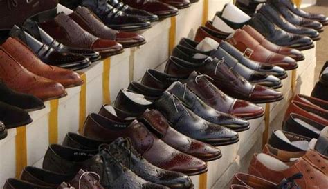 Shop At The Leather Markets Of Kolkata | WhatsHot Kolkata