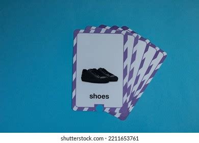 Shoes Flashcard 的图像结果