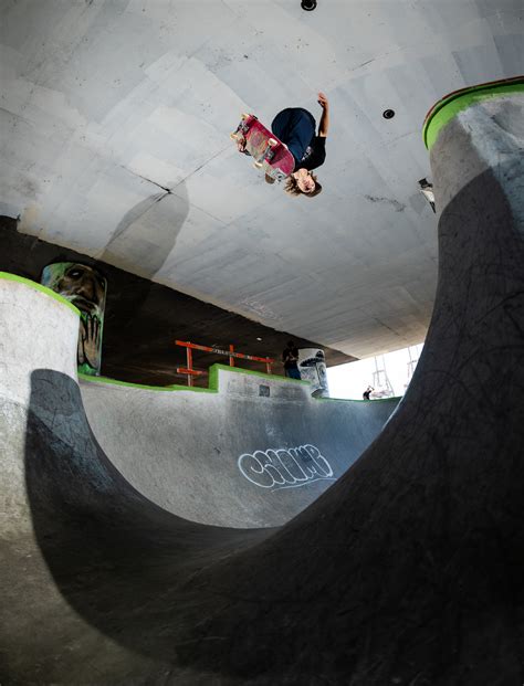 Owen Wilson Skateboarding