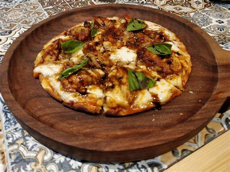 Enjoy The Rainy Days! This Cafe Does Sizzlers, Fritters, Pizzas & More ...