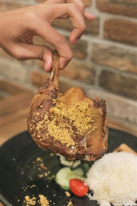 Crispy Pata 的图像结果