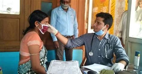 1 Rupee Clinic For Poor Patients By Doctor Runs Daily Evening