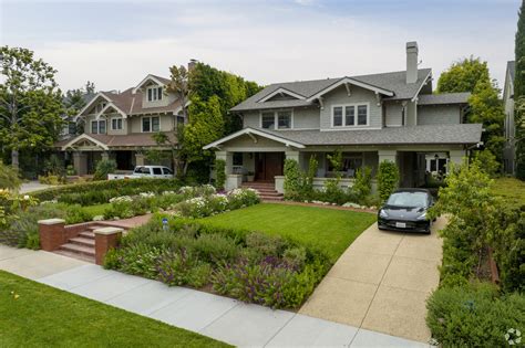 About Koreatown | Schools, Demographics, Things to Do - Homes.com