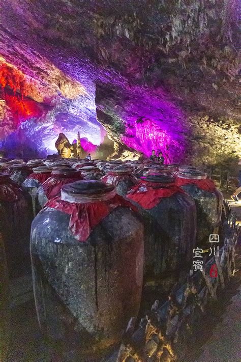 桂林芦笛岩，最美的景观是一个山中的溶洞_水晶宫