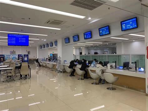 青岛通行证网上办理系统上线5天 已发放7452个_李元东_运输_物资