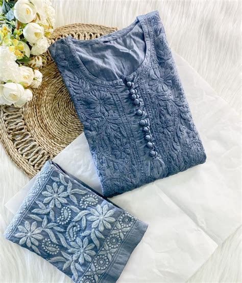 PARI Grey Cotton Dobby Chikankari Kurta Pant Set – taanabaana-chikankari
