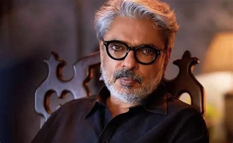 संजय लीला भंसाली को बाजीराव मस्तानी के इस गाने के लिए पड़ी थी डांट ...