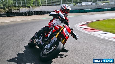Ducati Hypermotard 950 SP price, specs, mileage, colours, photos and ...