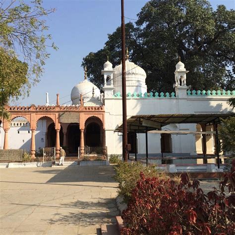 Dargah Baba Shah Muzafir, Chhatrapati Sambhaji Nagar - Tripadvisor