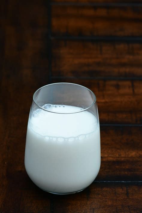 45,628+ Milk Glass Pictures | Download Free Images on Unsplash