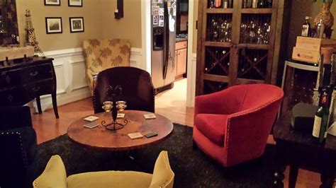 convert dining room into lounge