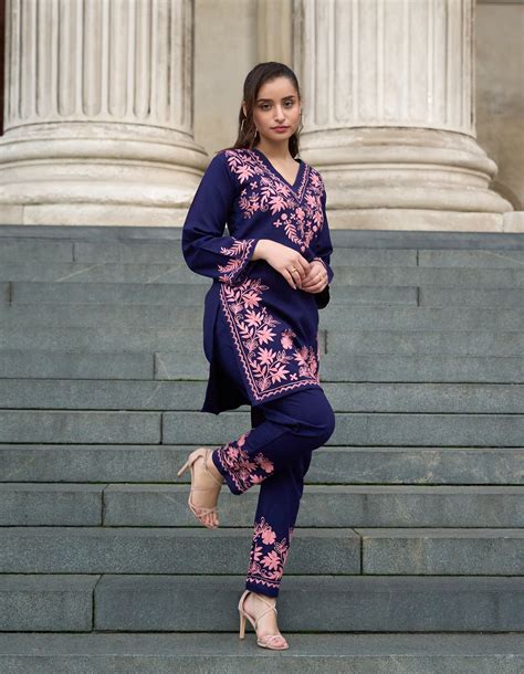 House Of Kari(Chikankari Clothing) - Woolen Kashmiri Aari Kurta Set ...