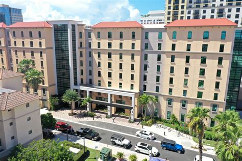 Transformative Student Residence Hall at Palm Beach Atlantic University | Hedrick