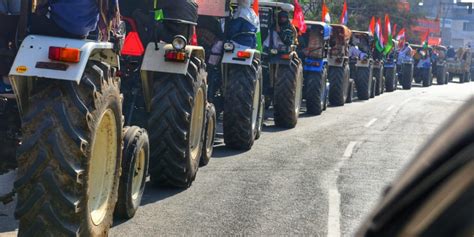 SKM Farmers' Tractor Rally Across States Repeats Fair MSP, Policy ...