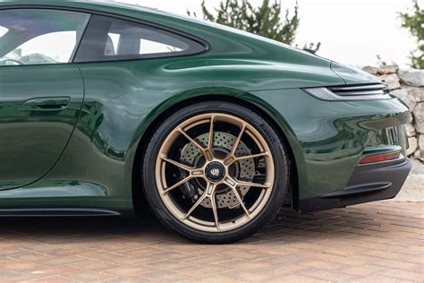 British Racing Green - Porsche 911 GT3 Touring (992) | carpaints.co