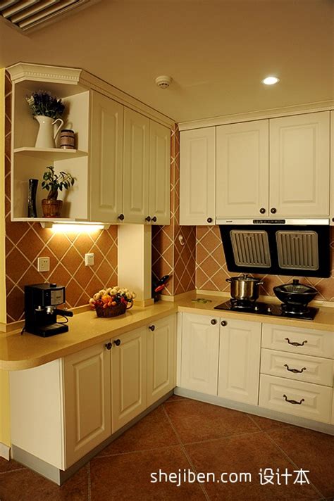 2013地中海整体L型5平米家庭厨房橱柜装修效果图 – 设计本装修效果图