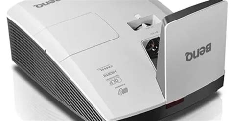 BenQ MW855UST Projector